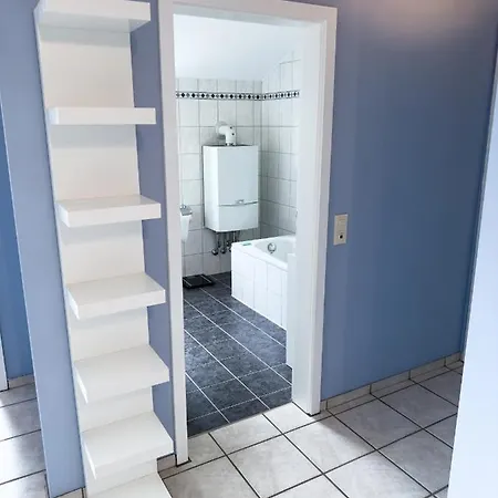 Ruhiges Juwel: Frisch Renoviert 100 Qm Apartment Julich