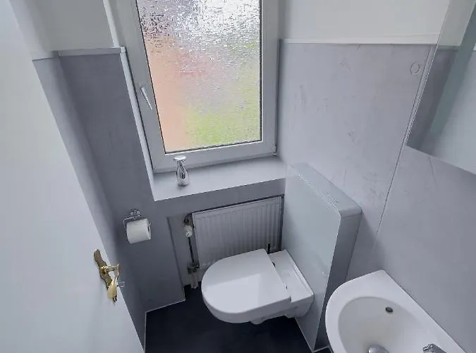 Ruhiges Juwel: Frisch Renoviert 100 Qm