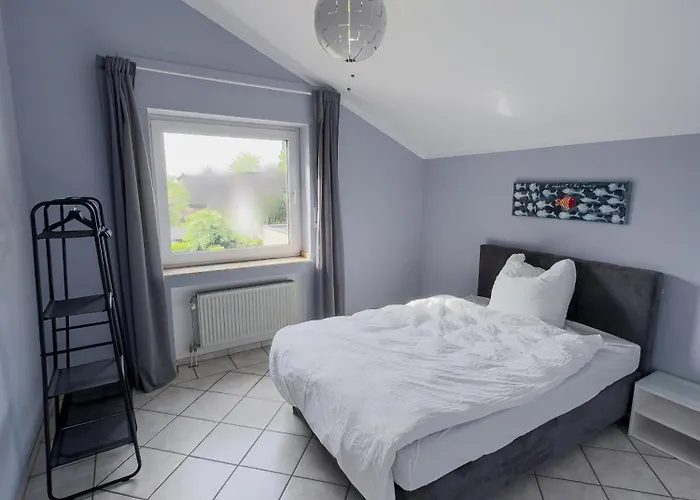 Lejlighed Ruhiges Juwel: Frisch Renoviert 100 Qm