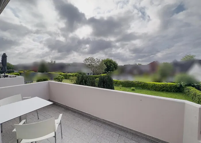 Ruhiges Juwel: Frisch Renoviert 100 Qm Lejlighed *